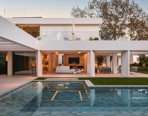 Villa for sale in Nueva Andalucia, Marbella