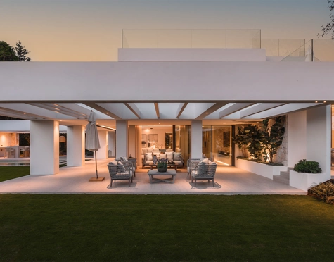 Villa for sale in Nueva Andalucia, Marbella