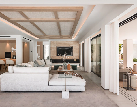 Villa for sale in Nueva Andalucia, Marbella