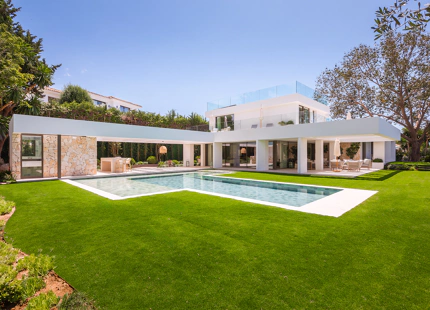 EXQUISITA VILLA EN EL CORAZÓN DE NUEVA ANDALUCÍA