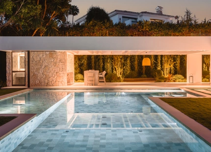 EXQUISITA VILLA EN EL CORAZÓN DE NUEVA ANDALUCÍA