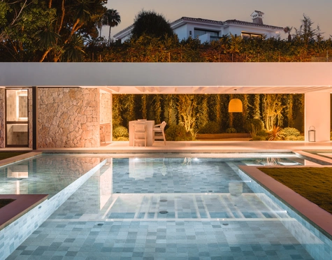 Villa for sale in Nueva Andalucia, Marbella