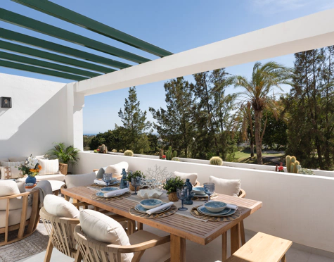 APARTAMENTO RENOVADO EN PRIMERA LINEA DE GOLF