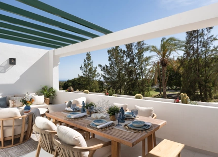 APARTAMENTO RENOVADO EN PRIMERA LINEA DE GOLF