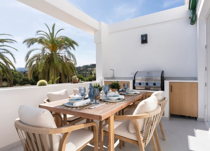 APARTAMENTO RENOVADO EN PRIMERA LINEA DE GOLF