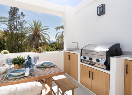APARTAMENTO RENOVADO EN PRIMERA LINEA DE GOLF