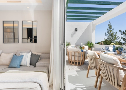 APARTAMENTO RENOVADO EN PRIMERA LINEA DE GOLF