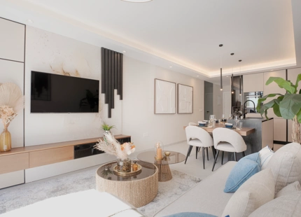 APARTAMENTO RENOVADO EN PRIMERA LINEA DE GOLF