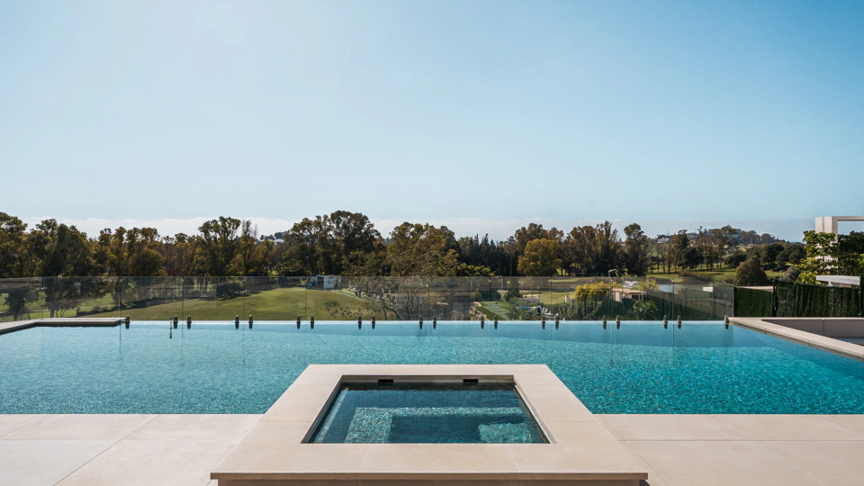 Villa en venta en La Alqueria, Benahavis