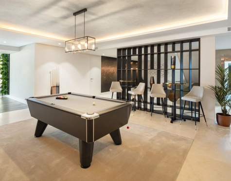 Villa for sale in Mirador del Paraiso, Benahavis