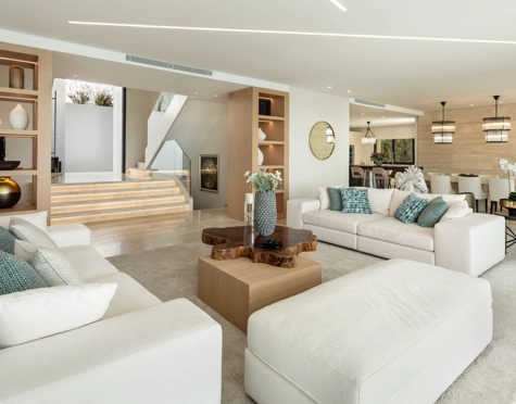 Villa for sale in Mirador del Paraiso, Benahavis