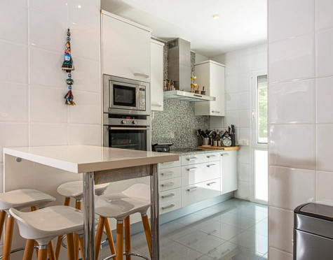 Apartment for sale in Nueva Andalucia, Marbella