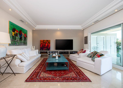 LUJOSO APARTAMENTO DE 2 DORMITORIOS CON VISTAS PANORÁMICAS
