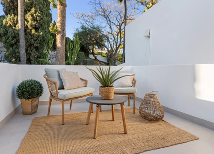 RENOVATED TOWNHOUSE IN NUEVA ANDALUCÍA WITH SEA AND LA CONCHA VIEWS