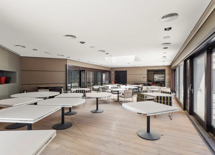 LOCAL COMERCIAL DE PRESTIGIO EN MANSION CLUB, MARBELLA GOLDEN MILE