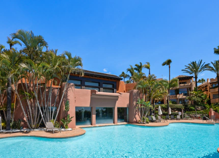 LOCAL COMERCIAL DE PRESTIGIO EN MANSION CLUB, MARBELLA GOLDEN MILE