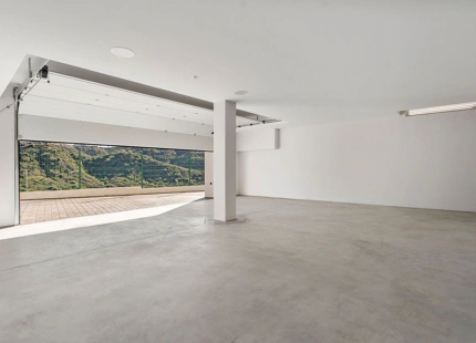 VILLA CONTEMPORÁNEA EN LOMAS DE LA QUINTA CON VISTAS PANORÁMICAS