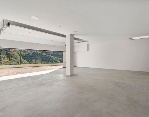 Villa for sale in Lomas de La Quinta, Benahavis