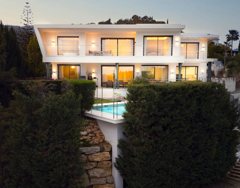 Villa for sale in Lomas de La Quinta, Benahavis