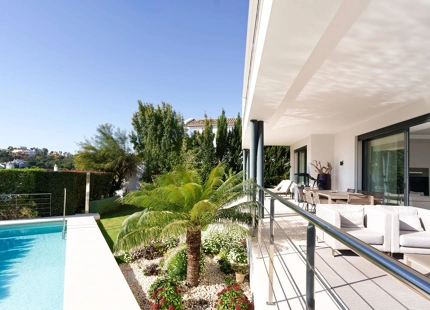 VILLA CONTEMPORÁNEA EN LOMAS DE LA QUINTA CON VISTAS PANORÁMICAS