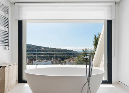 VILLA CONTEMPORÁNEA EN LOMAS DE LA QUINTA CON VISTAS PANORÁMICAS