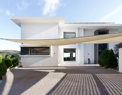 Villa for sale in Lomas de La Quinta, Benahavis