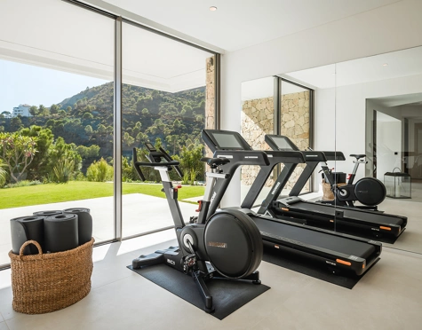 Villa for sale in Lomas de La Quinta, Benahavis