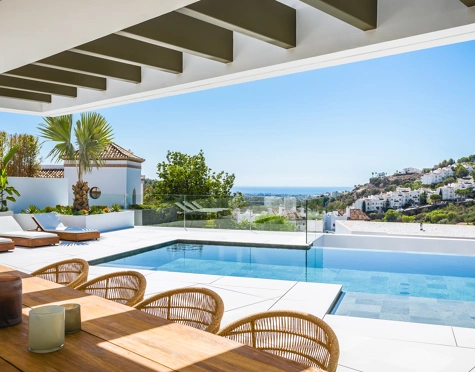 Villa for sale in Lomas de La Quinta, Benahavis