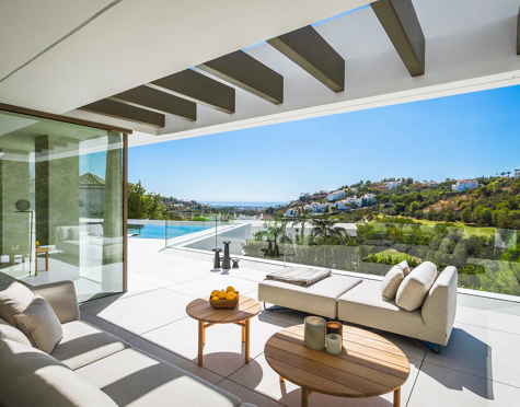 Villa for sale in Lomas de La Quinta, Benahavis