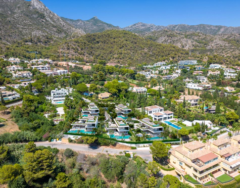 Villa for sale in Cascada de Camojan, Marbella Golden Mile