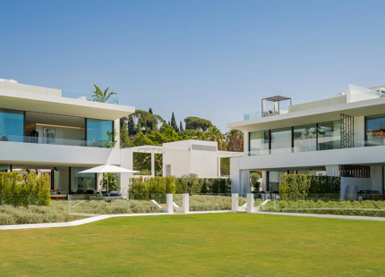 LUJO EXCEPCIONAL EN UNA PRESTIGIOSA COMUNIDAD DE MARBELLA