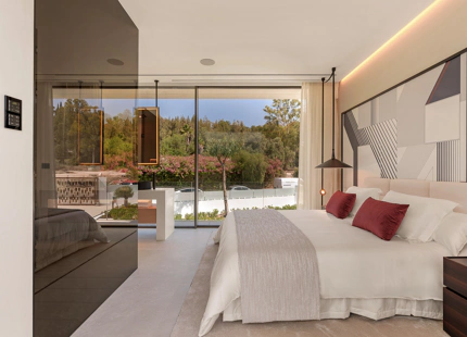 LUJO EXCEPCIONAL EN UNA PRESTIGIOSA COMUNIDAD DE MARBELLA