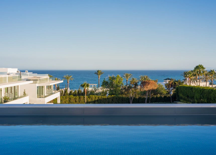LUJO EXCEPCIONAL EN UNA PRESTIGIOSA COMUNIDAD DE MARBELLA