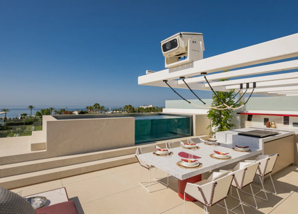 LUJO EXCEPCIONAL EN UNA PRESTIGIOSA COMUNIDAD DE MARBELLA