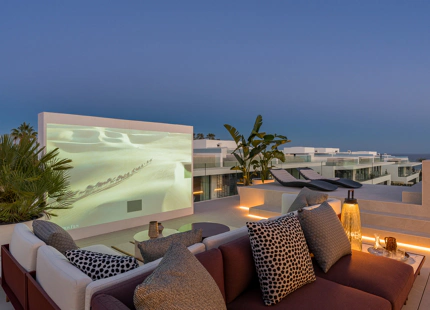 LUJO EXCEPCIONAL EN UNA PRESTIGIOSA COMUNIDAD DE MARBELLA