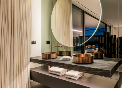 LUJO EXCEPCIONAL EN UNA PRESTIGIOSA COMUNIDAD DE MARBELLA