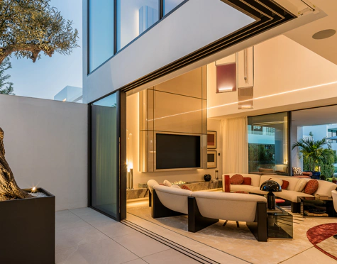 Villa for sale in Marbella Golden Mile