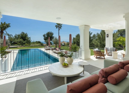 VILLA DE LUJO EN LA EXCLUSIVA SIERRA BLANCA, MILLA DE ORO DE MARBELLA