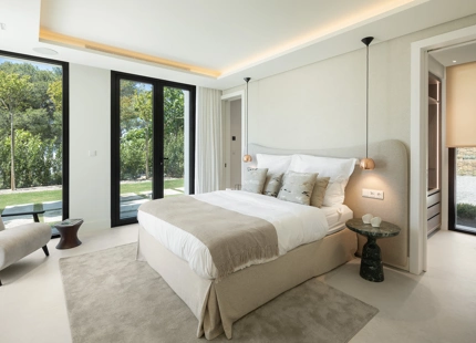 VILLA DE LUJO EN LA EXCLUSIVA SIERRA BLANCA, MILLA DE ORO DE MARBELLA