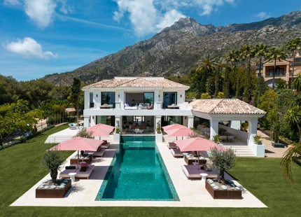 VILLA DE LUJO EN LA EXCLUSIVA SIERRA BLANCA, MILLA DE ORO DE MARBELLA