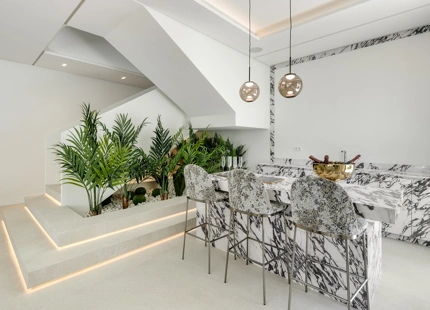 VILLA DE LUJO EN LA EXCLUSIVA SIERRA BLANCA, MILLA DE ORO DE MARBELLA