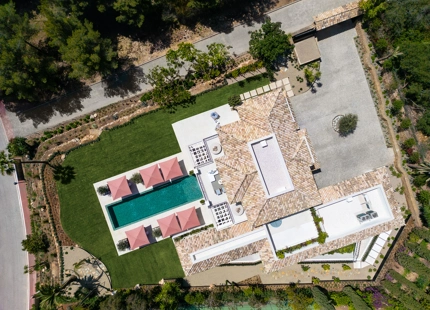 VILLA DE LUJO EN LA EXCLUSIVA SIERRA BLANCA, MILLA DE ORO DE MARBELLA