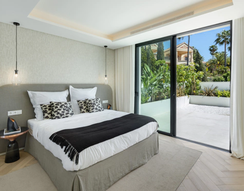 Villa en venta en Sierra Blanca, Marbella Golden Mile