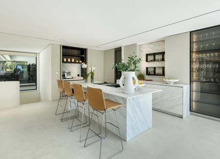 VILLA DE LUJO EN LA EXCLUSIVA SIERRA BLANCA, MILLA DE ORO DE MARBELLA