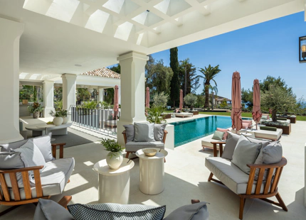 VILLA DE LUJO EN LA EXCLUSIVA SIERRA BLANCA, MILLA DE ORO DE MARBELLA