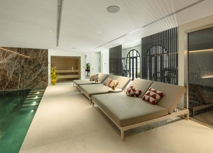 VILLA DE LUJO EN LA EXCLUSIVA SIERRA BLANCA, MILLA DE ORO DE MARBELLA