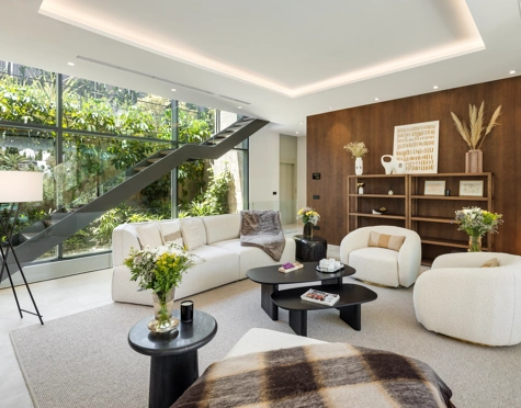 Villa for sale in La Cerquilla, Nueva Andalucia