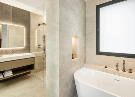 ELEGANT CONTEMPORARY VILLA IN LA CERQUILLA, NUEVA ANDALUCÍA