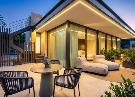 ELEGANT CONTEMPORARY VILLA IN LA CERQUILLA, NUEVA ANDALUCÍA