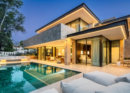ELEGANT CONTEMPORARY VILLA IN LA CERQUILLA, NUEVA ANDALUCÍA